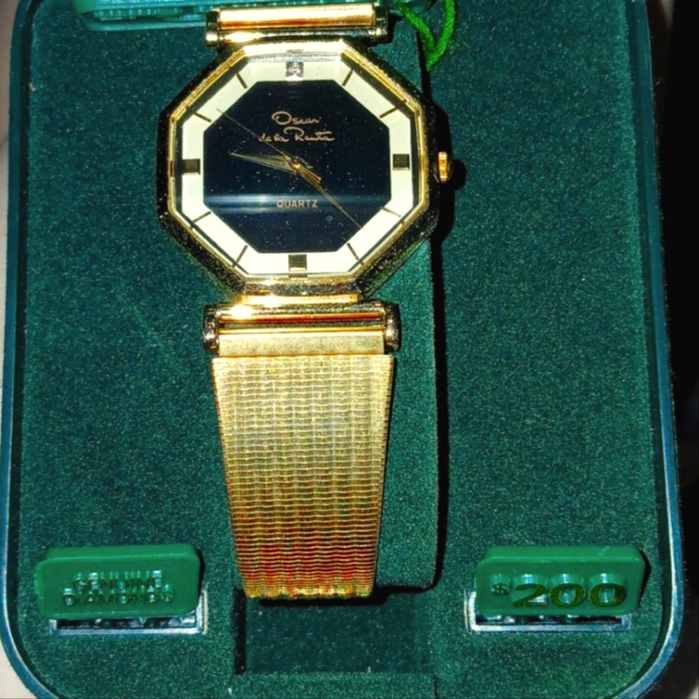 Oscar de la Renta women's wrist watch